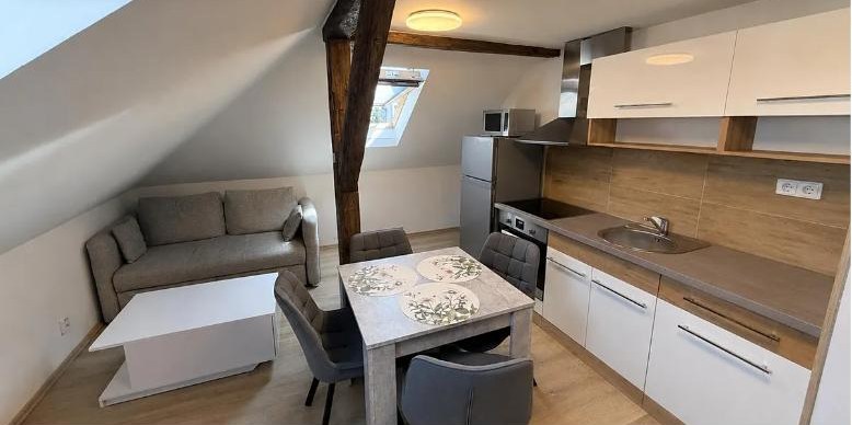 Byt 2+kk k pronájmu, Jablonec n. N. — Lesní